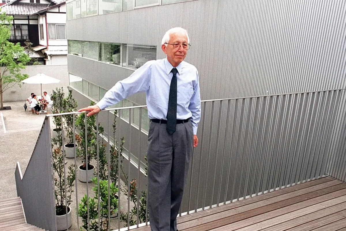 Fumihiko Maki