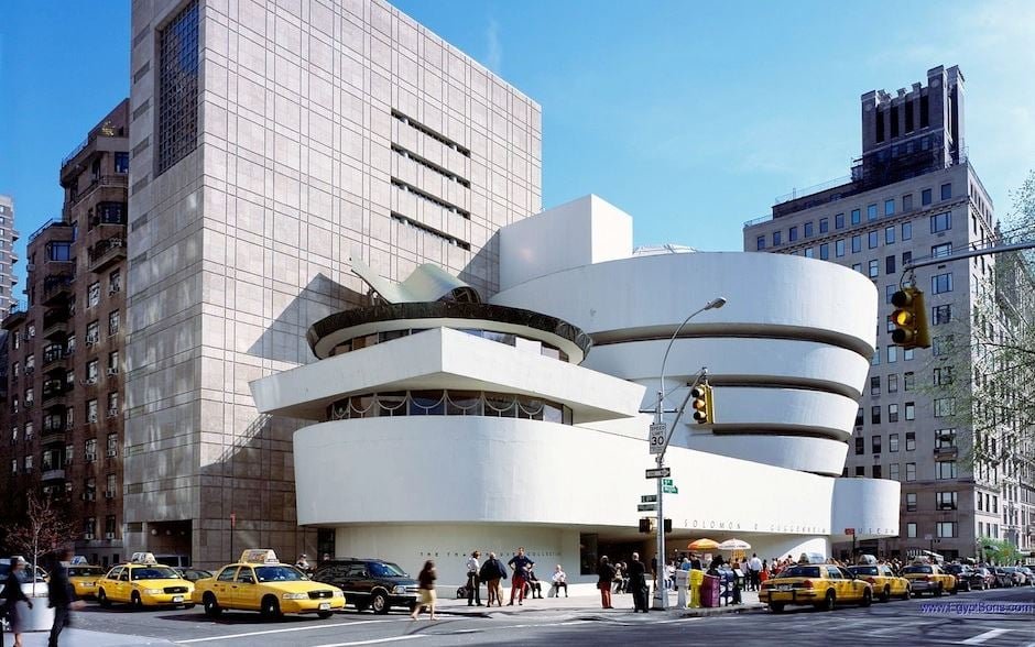 guggenheim museum by frank lloyd wright