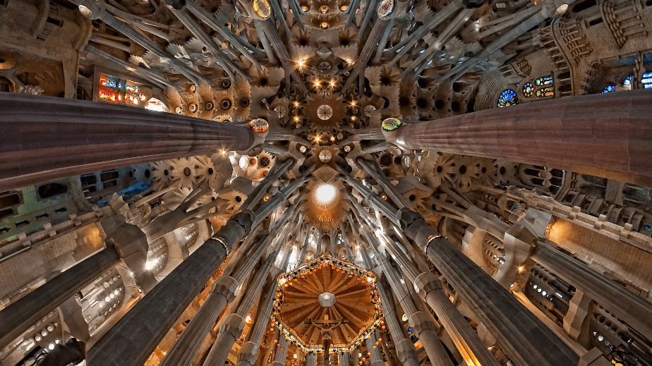 sagrada familia image 2 credits through eternity tours 1